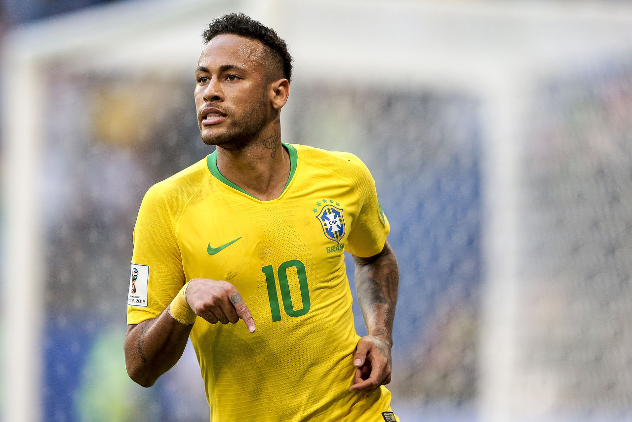 伟的表现形 伟的表现形