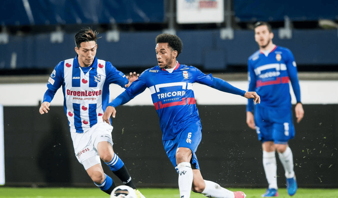 全世界的足 全世界的足