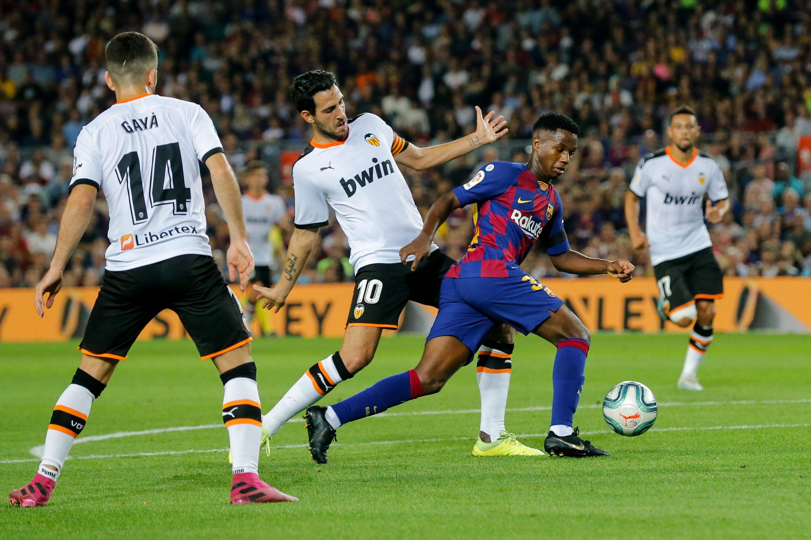 年库蒂尼奥 年库蒂尼奥