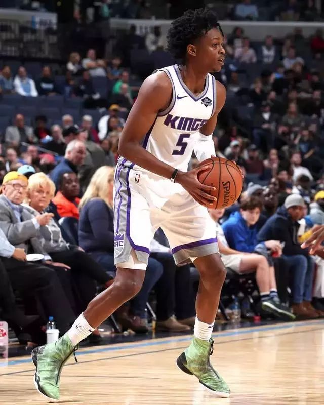 而受到影响 而受到影响